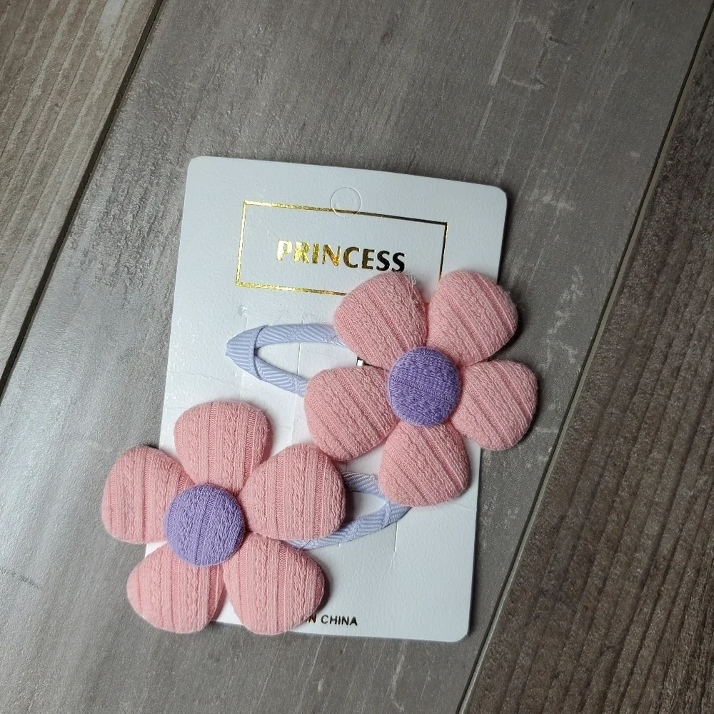 NWT Princess Brand Pink and Purple Flower Hair Clips